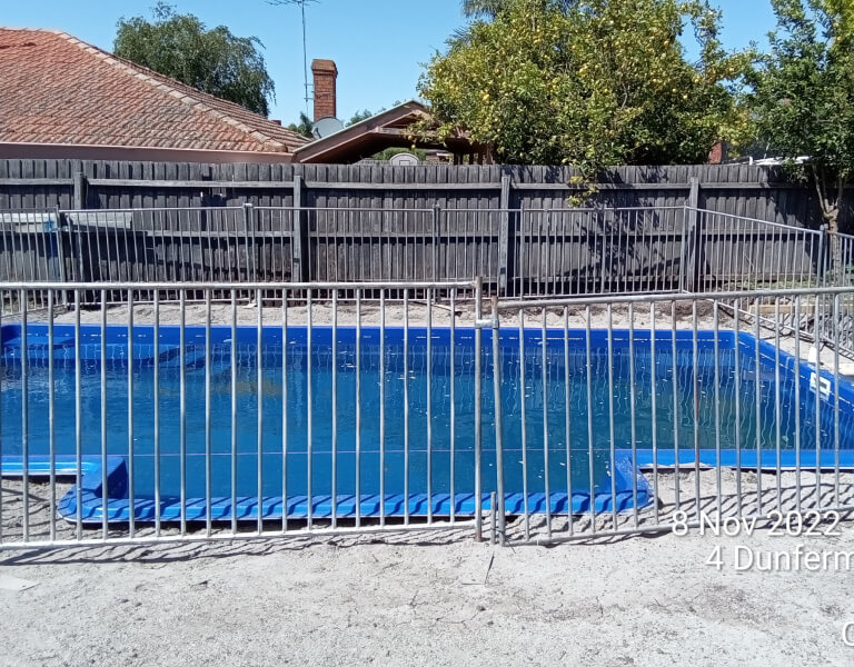Temporary-Pool-Fence 